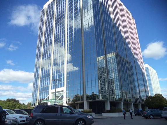 Peter-Parvez-Location-in-Mississauga-Robert-Speck-4-Parkway.jpg